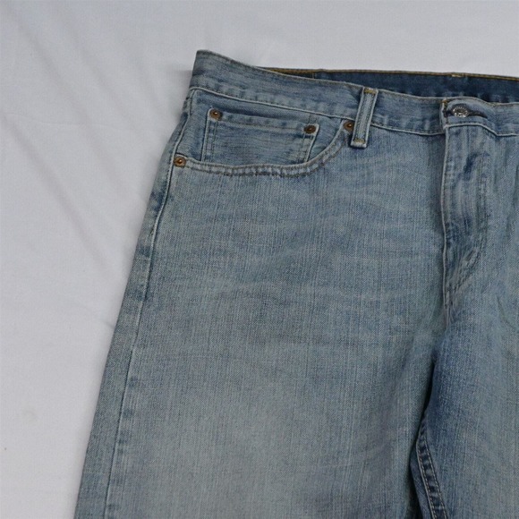 Levi's 36 x 30 505 Regular Fit Straight Light Whiskered Denim Jeans - Picture 2 of 7